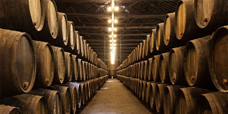 Riverside Whisky vs. The Competition: What Sets Us Apart in the Whisky Investment Landscape